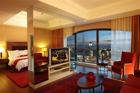 Istanbul Marriott Hotel Asia Executive Suite Sleeping Area