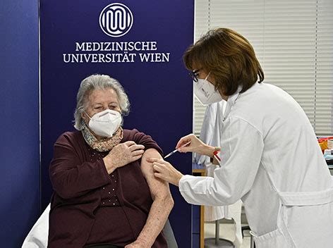 Möglicherweise sind die handelnden selbst nicht ganz von der. Start der ersten Corona-Impfungen in Österreich - oe3.ORF.at