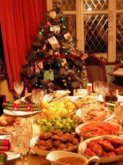 Christmas dinner is usually eaten at midday or early afternoon. Festive Foods: What The World Eats At The Holidays | HuffPost