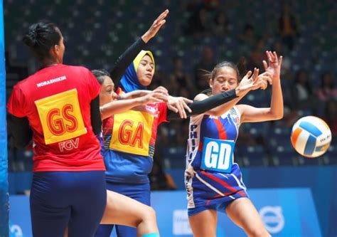 Secara umum, ada 10 pemain yang bertanding di satu lapangan basket. Sukan SEA: Skuad bola jaring Malaysia belasah Filipina 112 ...