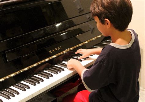 Piano Boy Playing · Free photo on Pixabay