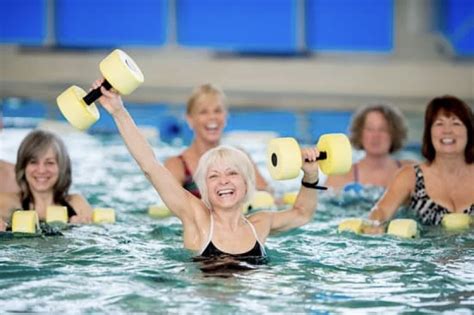 Water Aerobics 5 Benefits Of Activity For The Elderly Senior Living