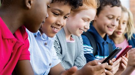6 Ways Technology Helps Educators Tackle Low Literacy Rates Edtech Magazine In 2021 Literacy