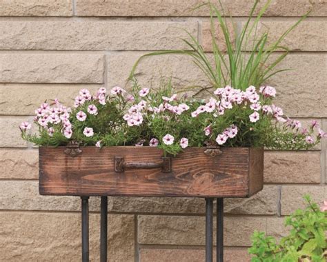 20 Cheap Upcycled Garden Containers Ideas Diy Projects