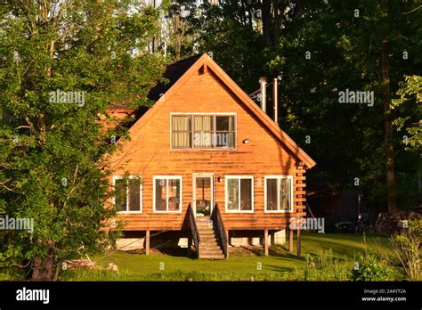 Triangular Roof Hi Res Stock Photography And Images Alamy