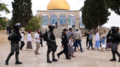 Hundreds Of Settlers Storm Al Aqsa Mosque And Raise Israeli Flag