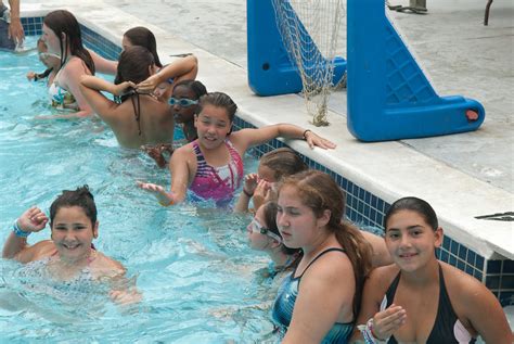 Yardley Pa Summer Day Camp Swimming Willow Grove Day Flickr