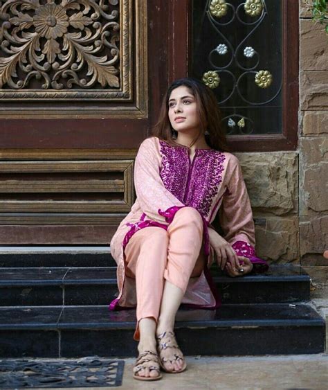 Pin By Maya Khaani On Pakistani Actors Beautiful Bollywood Actress Fashion Pakistani Models