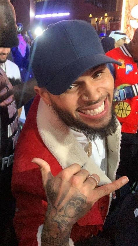 Pin By 𝖑𝖊𝖙𝖎𝖈𝖎𝖆 🦋 On Chris Brown Chris Brown Photoshoot Chris Brown