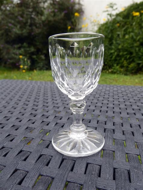 Glas aus Kristall BACCARAT JUVISY 8,5 cm stock: 0