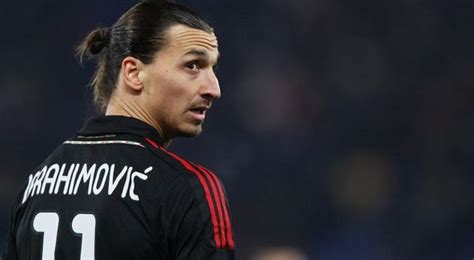 Despite the good run in the domestic competition, the swedish striker is reportedly unhappy with the lack of success in the. Zlatan Ibrahimovic AC Milan Wallpaper 2012 | Wallpapers ...