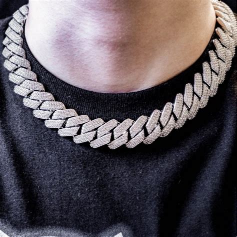 14k White Gold Miami Diamond Iced Out Prong Cuban Link Choker Chain Necklace At Rs 100000unit