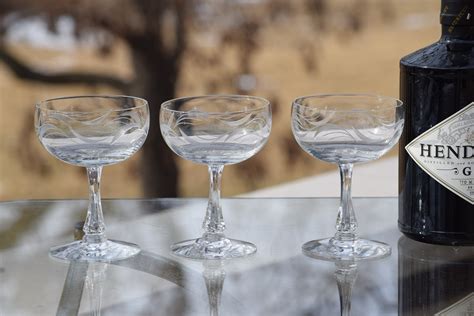 5 Vintage Crystal Cocktail Glasses ~ Champagne Coupes Fostoria 1950s