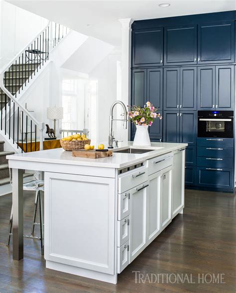 Small kitchen decor idea with. Blue and White Kitchen Decor Inspiration {40 Ideas ...