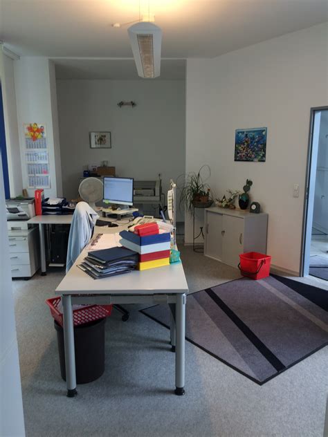 Plattling · 130 m² · 4 zimmer · 1 bad · haus · terrasse · dachboden. Gewerbehalle 400m² mit Bürotrakt 400 m² (Fläche teilbar ...