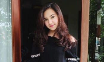 Hampir seluruh pemain di sinetron aku hanya ingin dicintai adalah artis yang sudah kaya akan pengalaman di dunia akting. Foto dan Biodata Pemain BMBP (Bawang Merah Bawang Putih ...