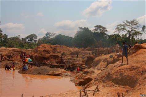 Bbc News In Pictures Central Africas Diamond Disaster