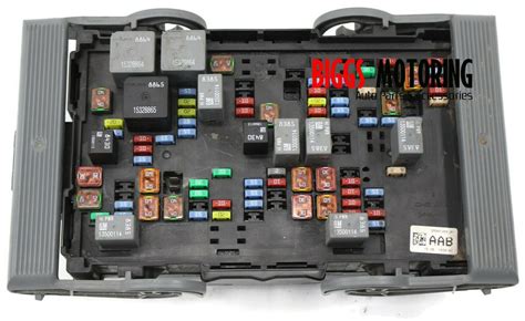 2010 2013 Chevy Tahoe Silverado Escalade Fuse Box Relay 25941368