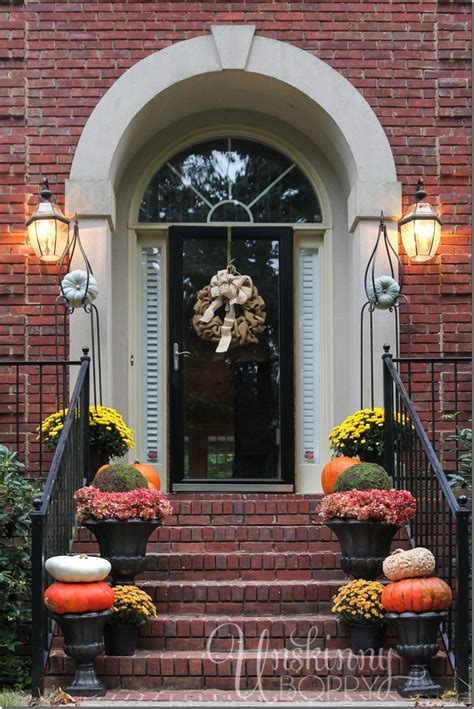 Outdoor Fall Decorations With Farmhouse Style The