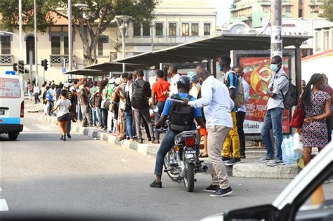 Luanda Paragens Estão Um Caos E Muitos Cidadãos Não Têm Outra