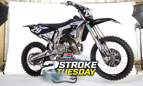 13:06 0 件のコメント 投稿者 wrench motorcycle 時刻: WRENCH 42 MOTORSPORTS YZ300 PROJECT: TWO-STROKE TUESDAY ...