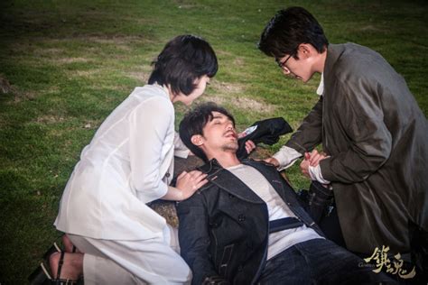 After several successful years of pursuing his law career and hiding his drug. Guardian (2018) | DramaPanda