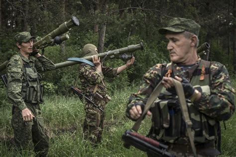 A Separatist Militia In Ukraine With Russian Fighters Holds A Key The New York Times