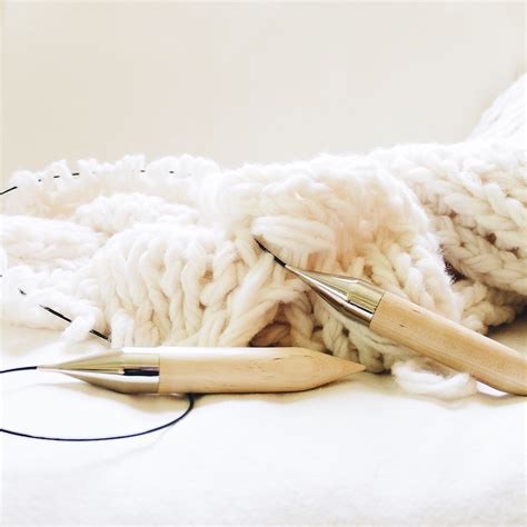I recommend always using circular needles when knitting a blanket. Circular knitting needle US size 50 (25 mm) | Design The ...
