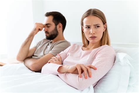 15 Signs Of A Controlling Boyfriend To Look Out For Relationship Culture