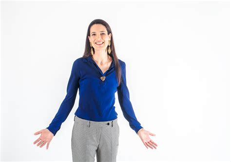 Eurodeputatul clotilde armand a discutat cu ioan stavre de 3 rezoluţii importante votate în parlamentul european: Clotilde Armand, amintiri din copilarie: "Eu aveam patutul ...