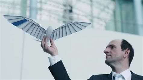Robotic Birds Capable Of Amazingly Realistic Flight Shown Off By German