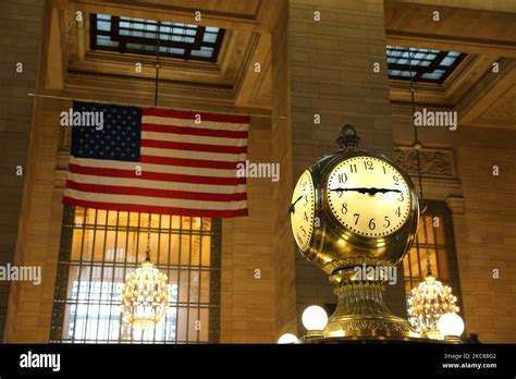 Grand Central Terminal Clock Stock Photo Alamy