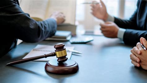 Tipos de abogados cuál te puede ayudar mejor en tu caso