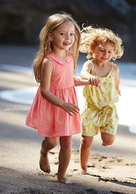 Vogue Enfants United Colors Of Benetton Summer 2015 Girls Collection