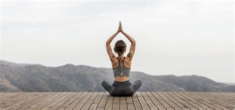 Cinco Posturas B Sicas De Yoga Para Principiantes