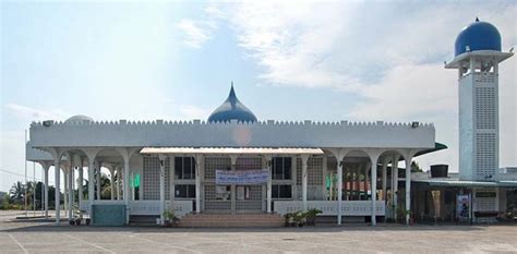 Nama stesen ini diambil sempena masjid berdekatan, masjid jamek kuala lumpur. Putera Lapis Mahang: Malaysia Tanah Air Ku: 052 SENIBINA ...