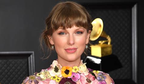 Taylor Swift Had A Wardrobe Malfunction During The 2021 Grammys That