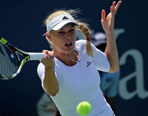 Connecticut Open Camila Giorgi Eliminates Caroline Wozniacki