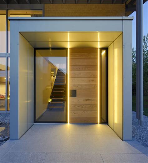 Eingangsbereich treppe hausfassade fassade haus haus architektur haus innenarchitektur moderne eingangstür hauseingang gestalten bauplan haus haus design pläne estudio farina vazzano casa 5. Mehr Sicherheit und Komfort mit intelligenten Funksystemen ...