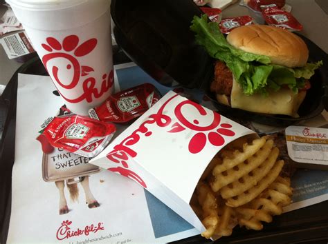 What do people eat in the us except fast food. Best Fast Food Chicken Sandwich in Orlando is the Spicy ...