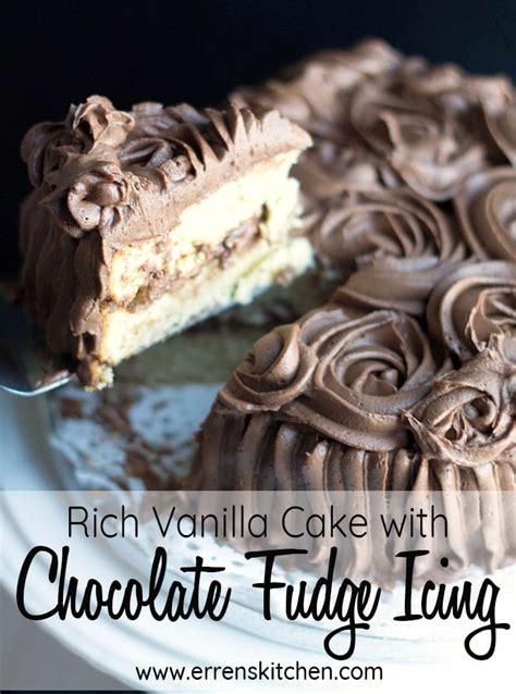 Rich Vanilla Cake With Chocolate Fudge Icing Erren S Kitchen