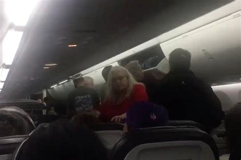 Naked Passenger On Plane Causes Flight To Turn Around