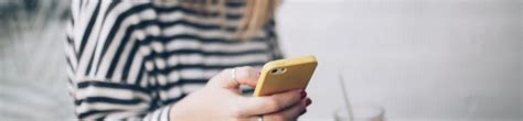 A definitive guide to virtual dating from the experts at bumble. How to Start a Conversation with a Girl Online - Weekly ...