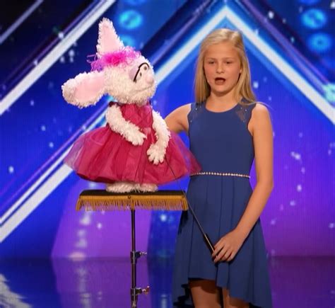 Darci Lynne Performs On Stage 4 Years Later And Is More Amazing Than Ever