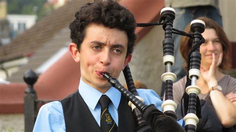 How To Play Bagpipes Guide On The Basics And Advice