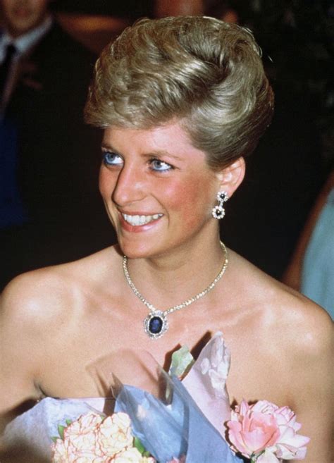 Princess Diana Wearing Blue Eyeliner In 1988 Princess Diana Best Blue