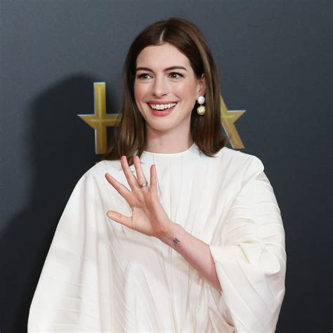 Share More Than 81 Anne Hathaway Hair Best Ineteachers