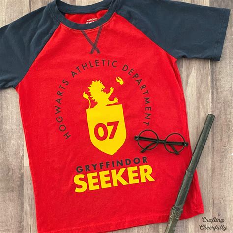 Harry Potter Quidditch Gryffindor 07 Team Badge Kids T Shirt