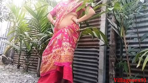 Bengali Desi Bhabhi Outdoor Chudai Devar Ke Saath Red Saree Main Official Video By Villagesex91