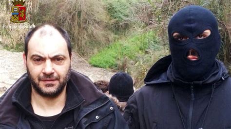 Two Italy Ndrangheta Mafia Bosses Found In Bunker BBC News